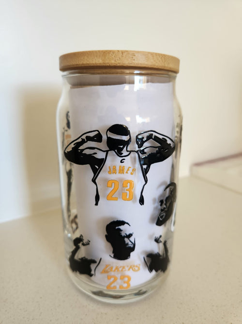 16oz Glass Libby Cup - Lakers James #23 flexing design front view