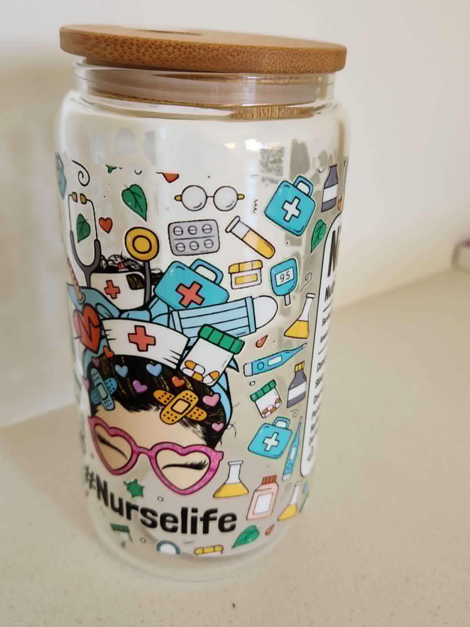 16oz Glass Libby Cup - Nurselife design with nurse character in heart glasses