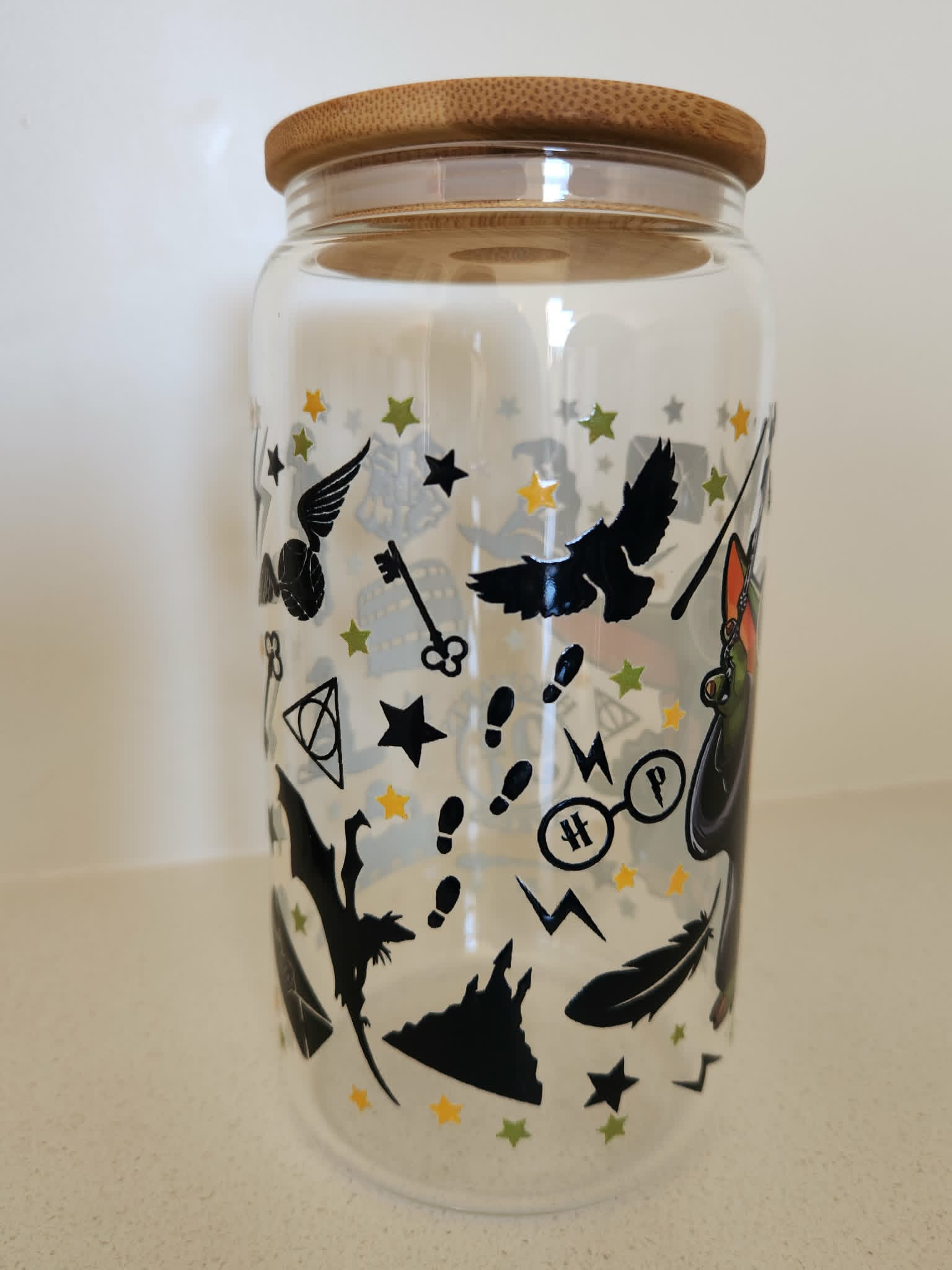 16oz Glass Libby Cup - Wizarding world icons design with Deathly Hallows and owl